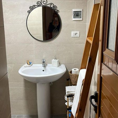 Alva Room'S Gjirokaster Ngoại thất bức ảnh